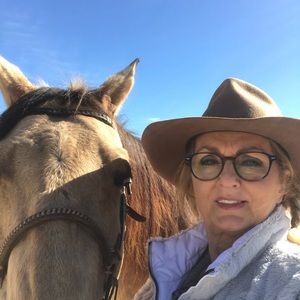 Meet your Posher, Pamela